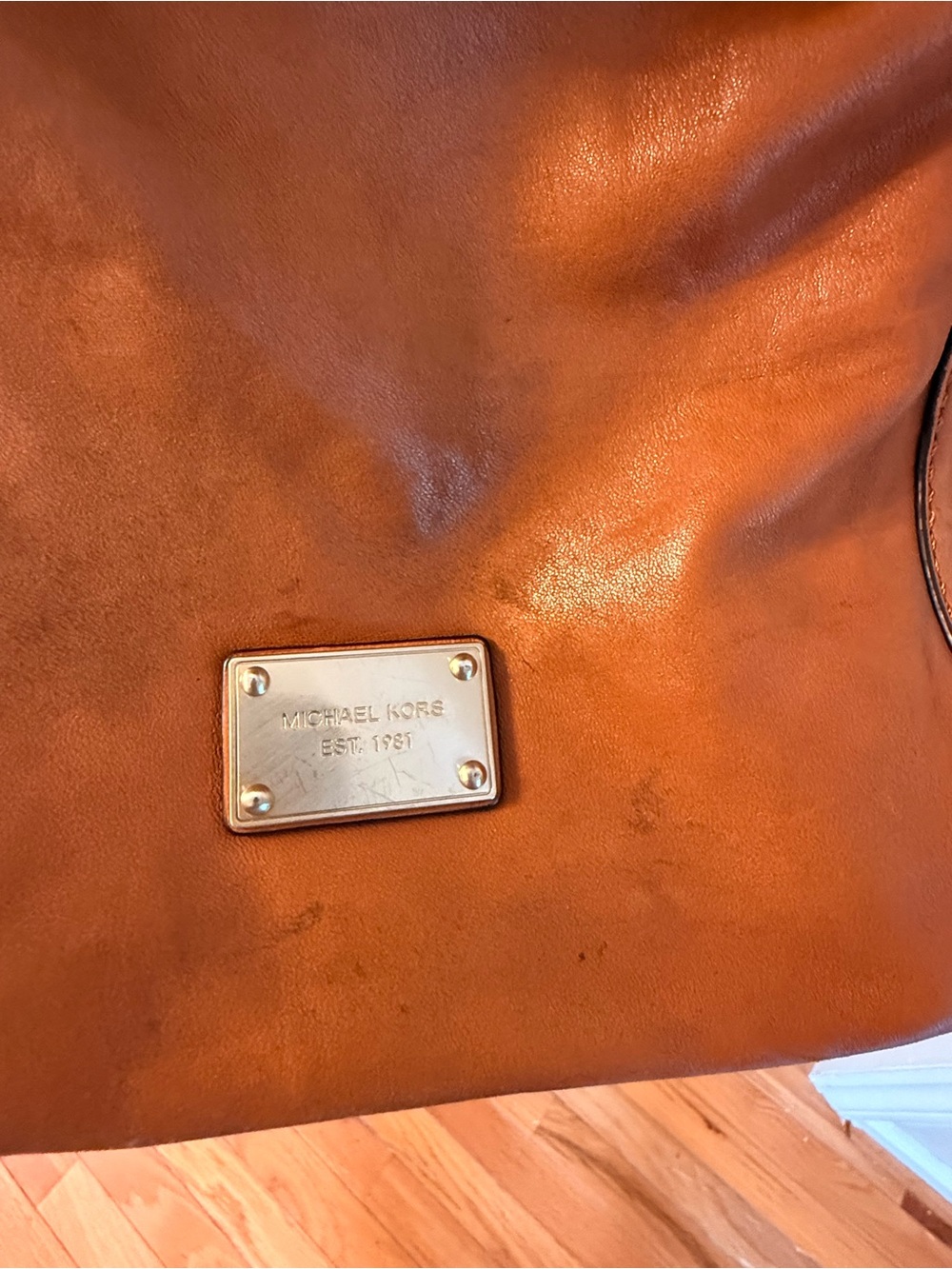 Michael Kors Women's Leather Shoulder Bag in Cognac Brown with  Gold Chain Strap - Picture 3 of 15